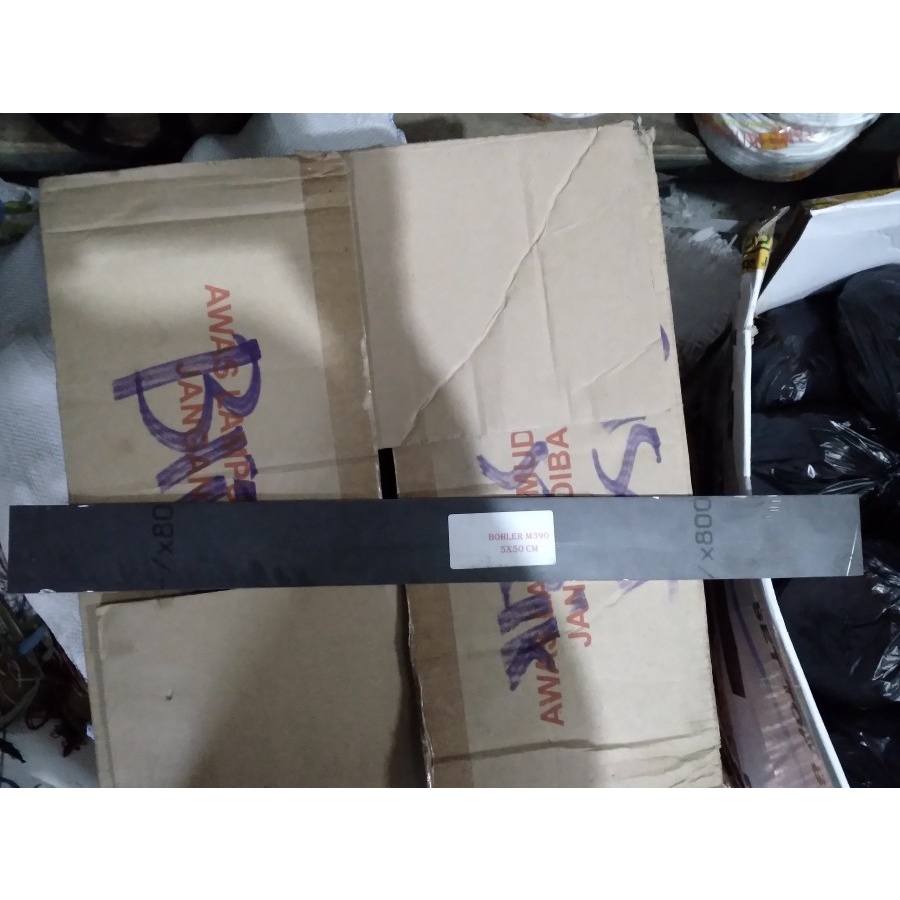 PLAT BAJA BOHLER M390 Anti karat ,kuat Tebal 3,5x50x500mm cocok untuk bahan pisau dan golok