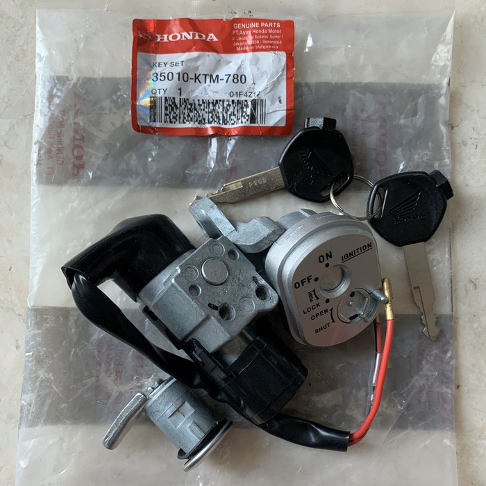 KTM KUNCI KONTAK KEYSET KEY SET JOK MOTOR SUPRA X 125 OLD LAMA KARBU