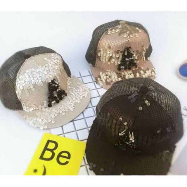 Topi fashion anak perempuan letter huruf inisial A Black Topi fashion anak perempuan letter huruf inisial A Black