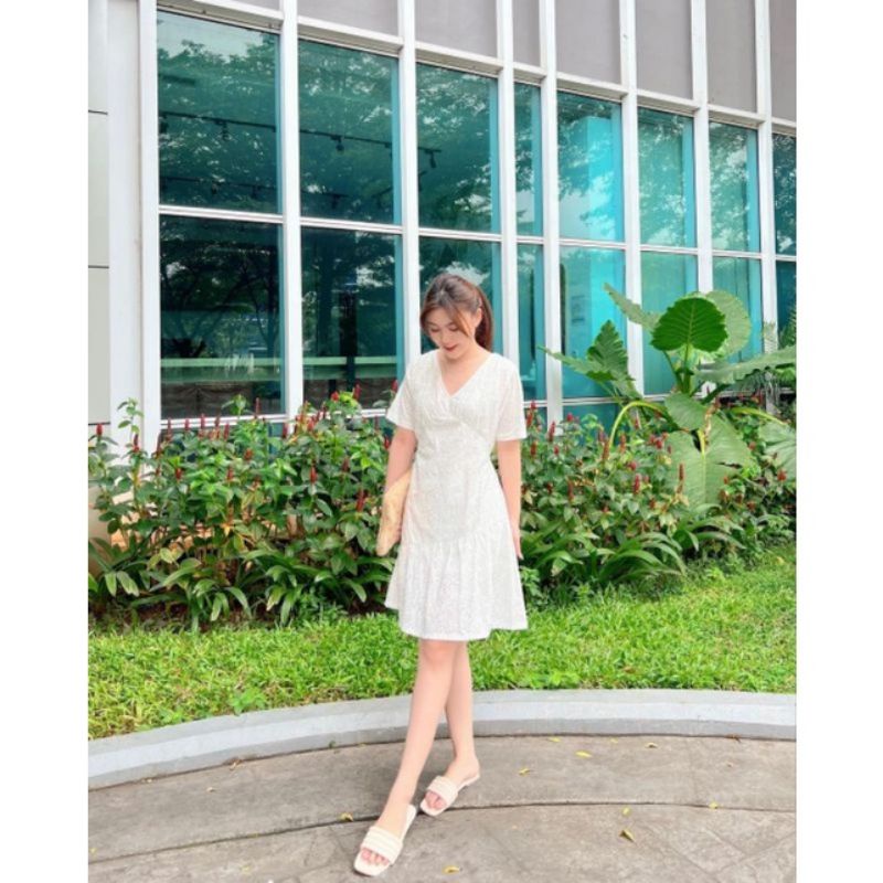 Dress Putih Brukat Brokat Import Furing Murah Mewah