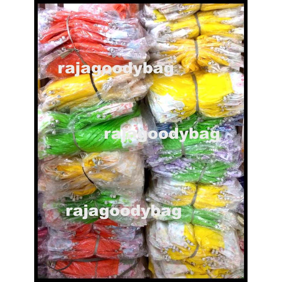

(18X18) Tas Serut / Tas Hajatan / Goodie /Goody - Biru Terbaik Di Kelasnya