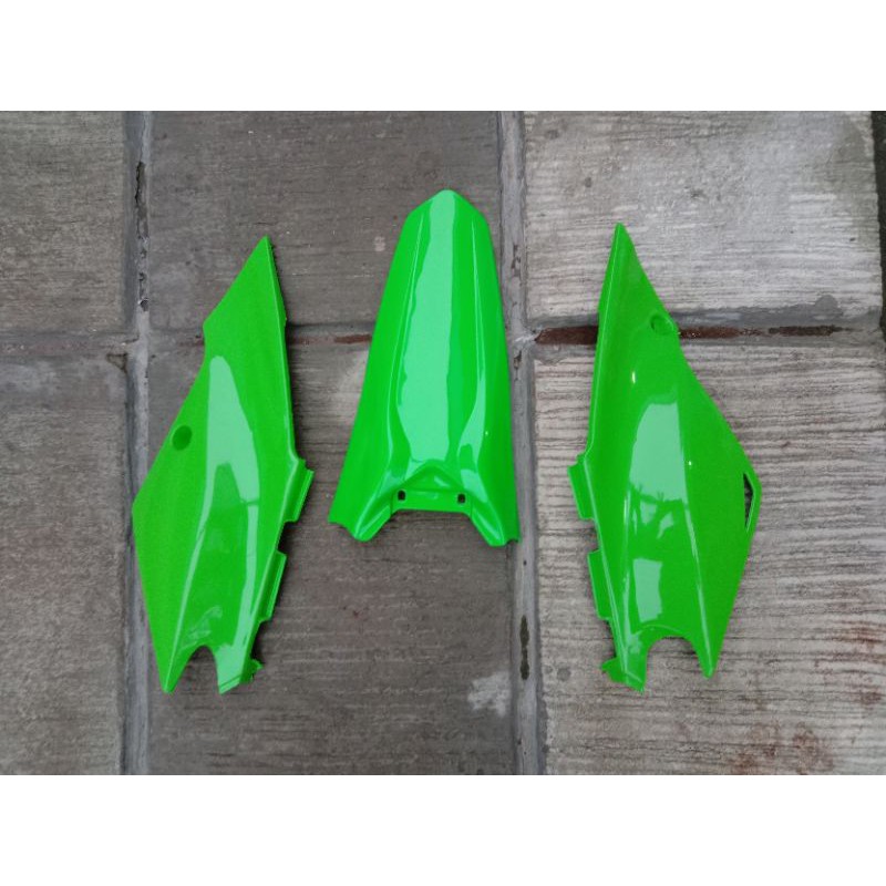 paket KLX BF D-Tracker sayap belakang dan spakbor belakang KLX BF D-Tracker new