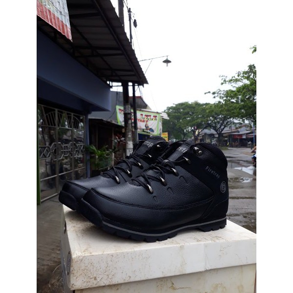 SALE sepatu outdoor original RHINO BOOT firetrap