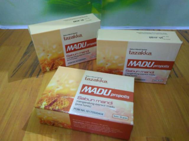 Sabun Mandi Herbal Madu Propolis Tazakka 90gr