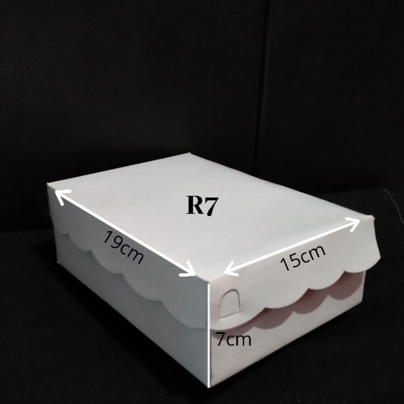 Kardus Roti R7, Dus kue kotak putih polos Uk. 20 x 15 x 7 cm (PER 10 biji/ lembar)