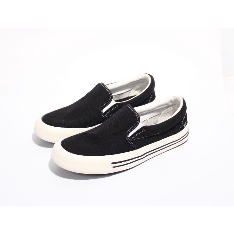 SEPATU SLIP ON - NUMEROUNO 182