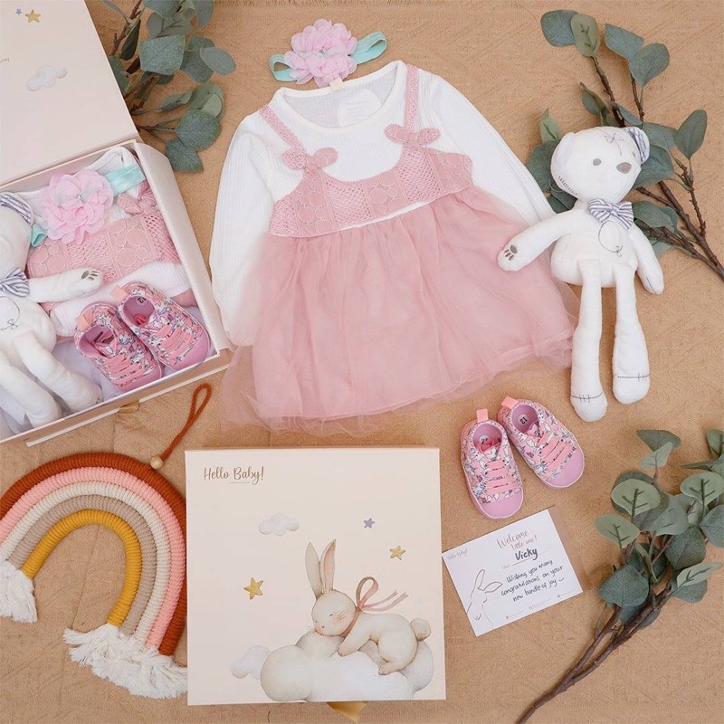 LIO039 Girls Hello Baby Hampers 0-12 months/ Hampers bayi newborn/ Kado bayi/ baby girl gift set