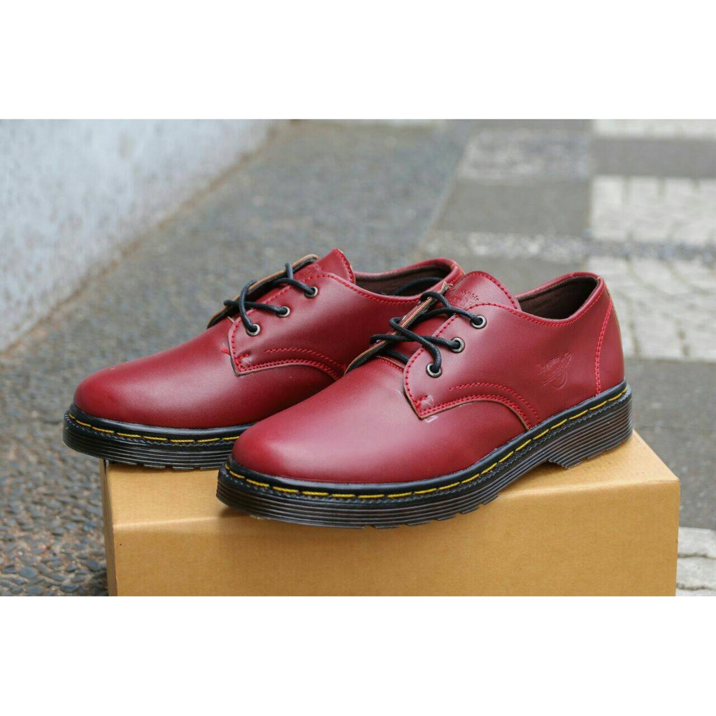 Sepatu boot Dr. Martens Docmart boots murah maroon black brown casual pria wanita