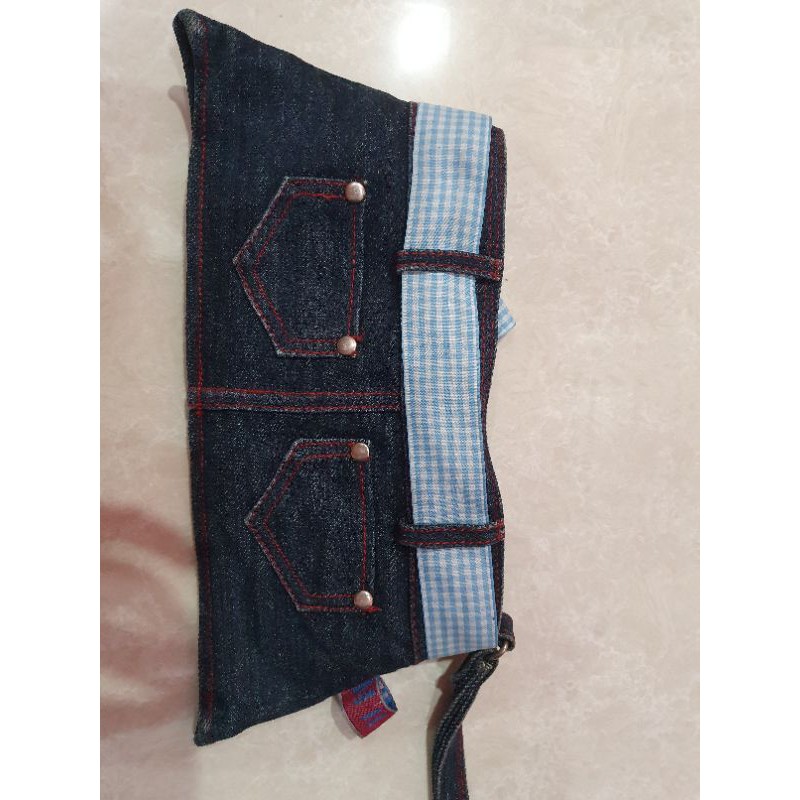 

Tempat Pensil Pencil Case Rok Pendek