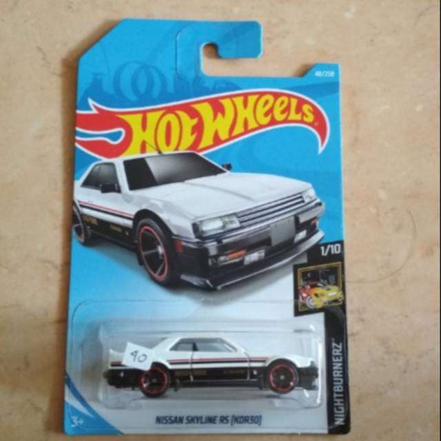 hot wheels hotwheels 82 nissan skyline RS KDR30 R30 putih white