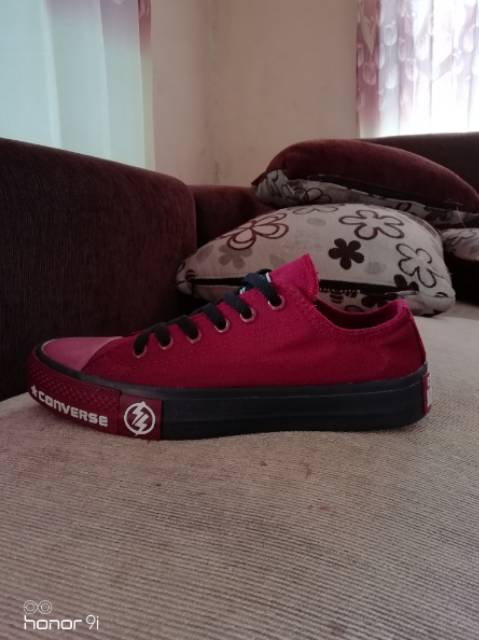 HOT SEPATU CONVERSE CT 2 UNDEFEATED NEW MOTIV