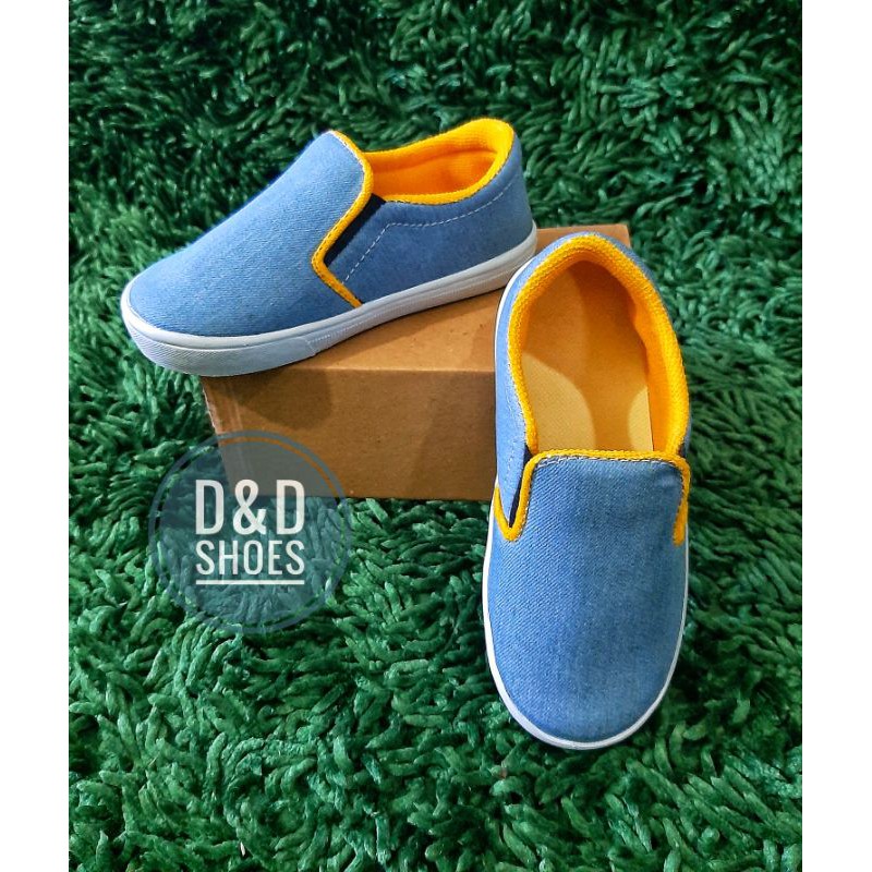 Sepatu anak laki-laki slip on levis abu