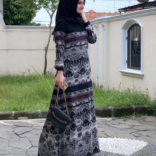 Amira dress