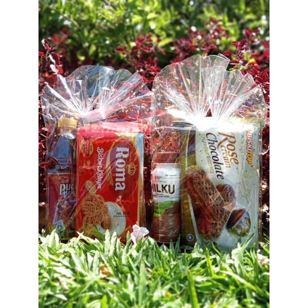 

Bingkisan Snack Pernikahan