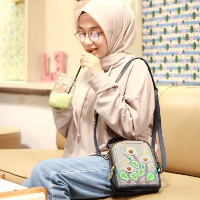 Tas Selempang Branded Original Mudagaya New Simply Raina