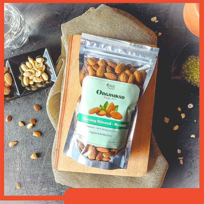 

Kacang Almond Mentah