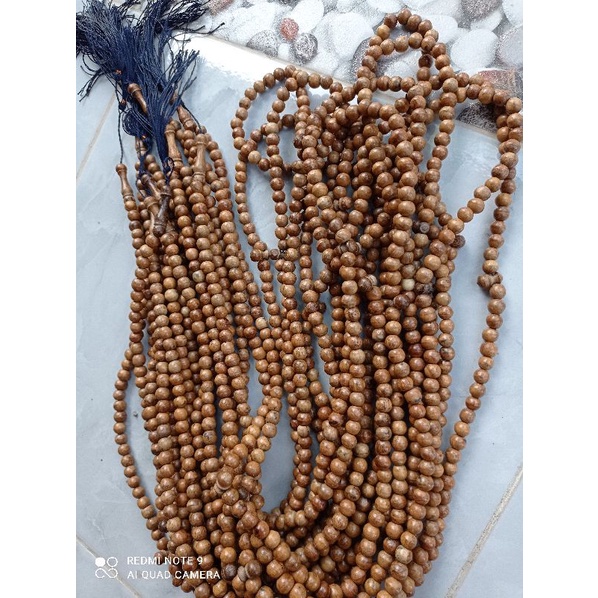 Tasbih gaharu 165butir ukuran 8mm asli gaharu wangi cocok tanpa bahan bahan tambahan alami agar lebih nyaman berdzikir