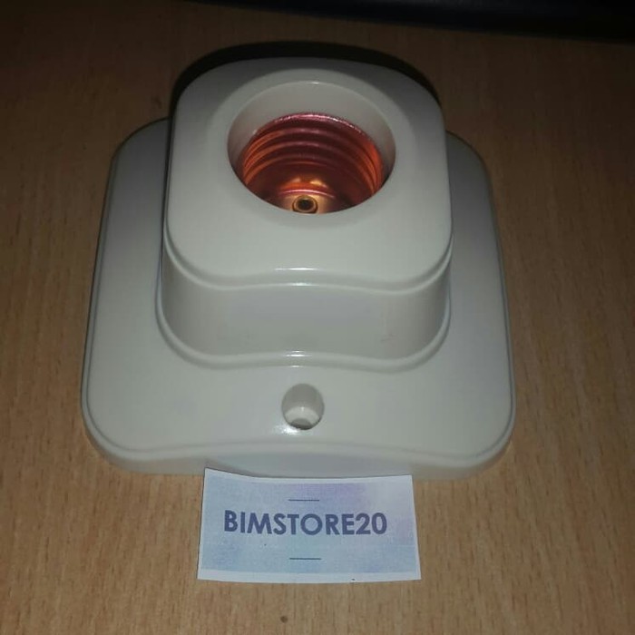 Fitting Lampu Plafon Broco 1211 (B) Fitting Plafon Besar