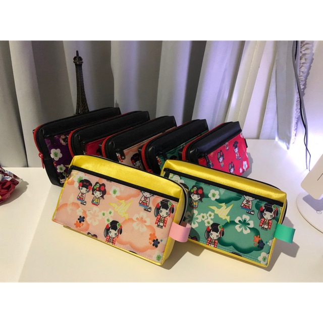 

Pencilcase “onee-san” pattern with zipper (medium size)