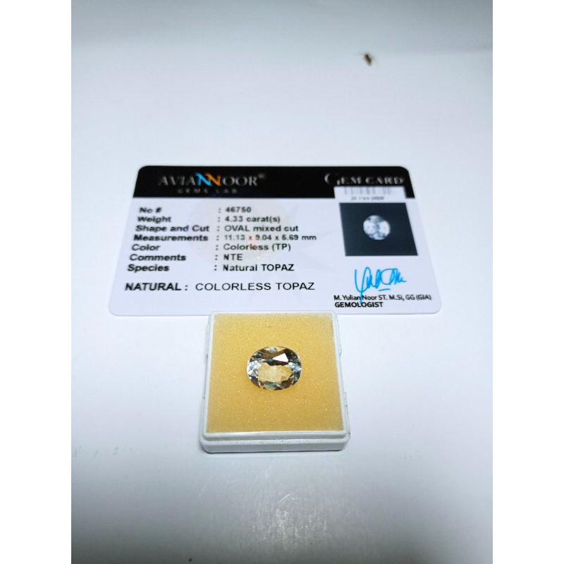 Natural white topaz NTE (colorless)