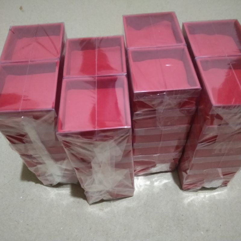 kotak box bludru ukuran 9×9 &amp; 10×10 dan 10×15 tempat kalung,gelang,dan bros