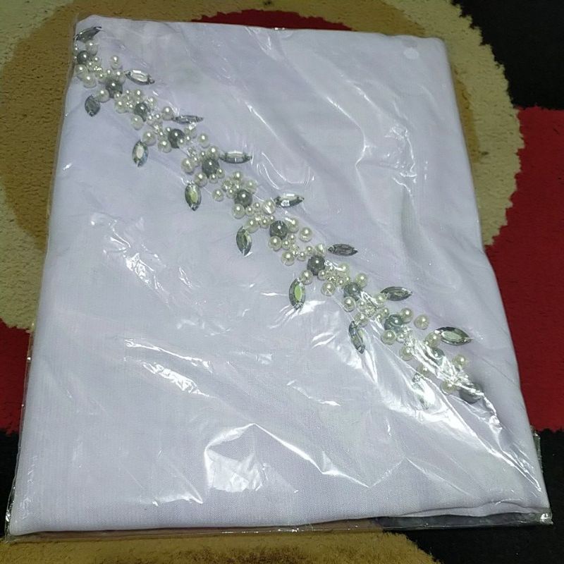 SEGIEMPAT PAYET BANDO BELLA/HIJAB BANDO MUTIARA/KERUDUNG PAYET BELLA SQUERE-Putih
