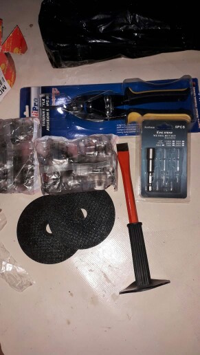 Engsel Sendok Lemari Kitchen Set Huben Lurus