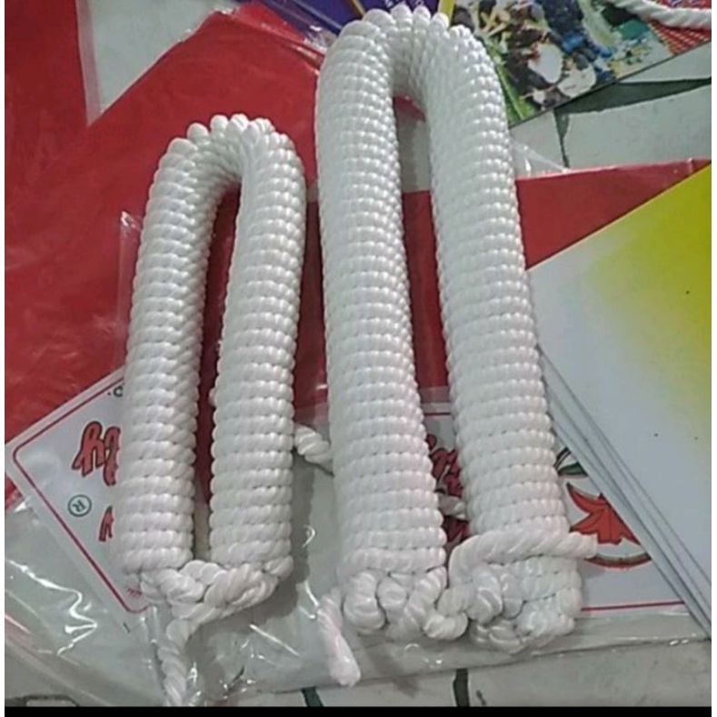 

Tali Pramuka Marlon / Tali Pramuka