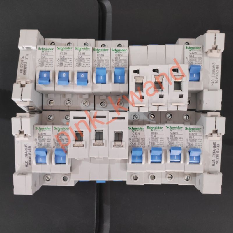 mcb biru "milik PLN" ||| saklar n stop kontak ||| All Ori By Schneider