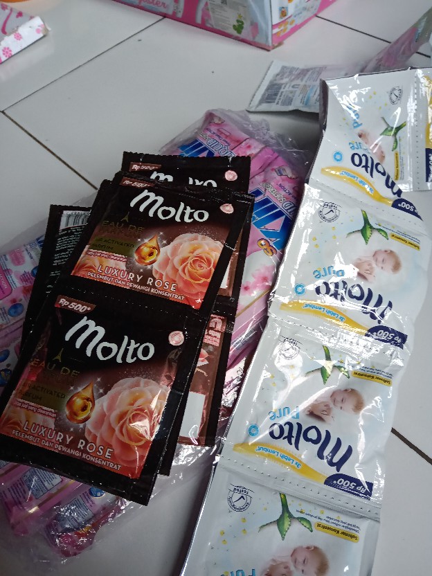 [1 Renteng] Sabun Cuci Pewangi Molto 10 Ml / 11 Ml