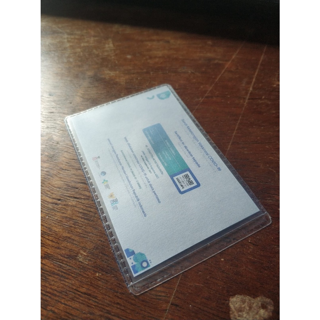 

Plastik Pelindung Vaccnation card - DAPAT 5 PCS