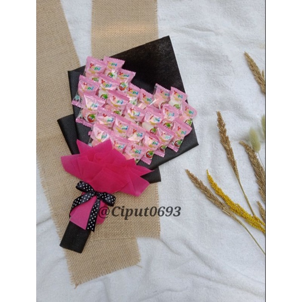 

(READY) BUCKET SNACK / BUCKET YUPI / KADO WISUDA / KADO ULTAH