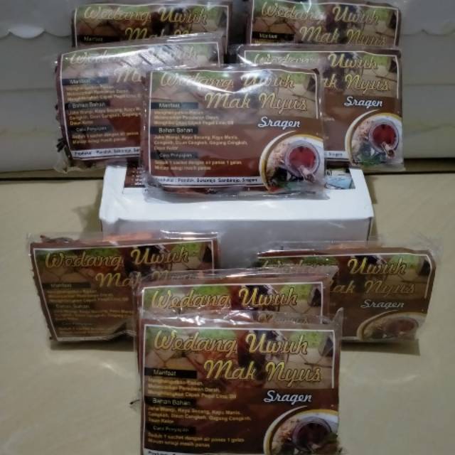 

Wedang Uwuh Maknyuss