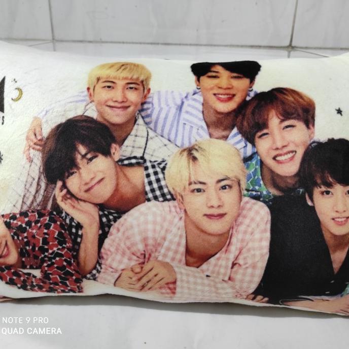 PROMO SET BANTAL DAN SELIMUT BTS BT21 KPOP PRINTING IMPORT ( PACKING AMAN )