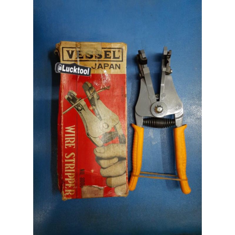 Wire Stripper No: 3000 D. Vessel Japan.
