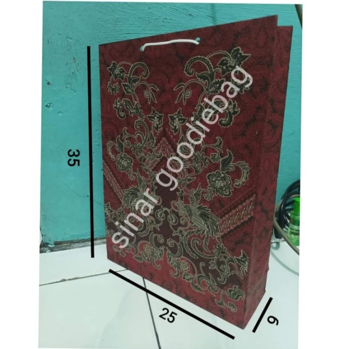 

Paperbag Batik uk 25x35 isi 12pcs