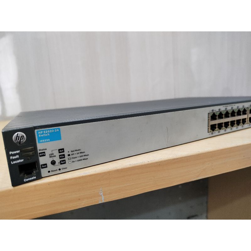 Switch HP E2620-24 ports