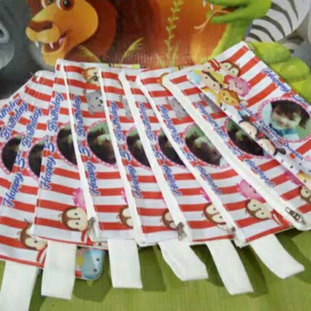 

Souvenir ulang tahun spon