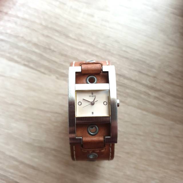 Jam tangan Guess Preloved