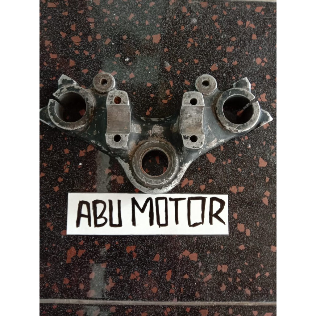 segitiga atas T atas Honda GL 100 ORI