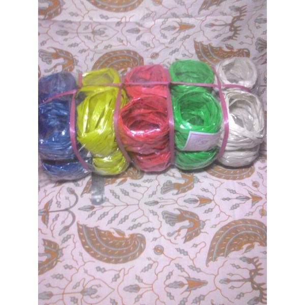 

TALI RAFIA KECIL WARNA WARNI