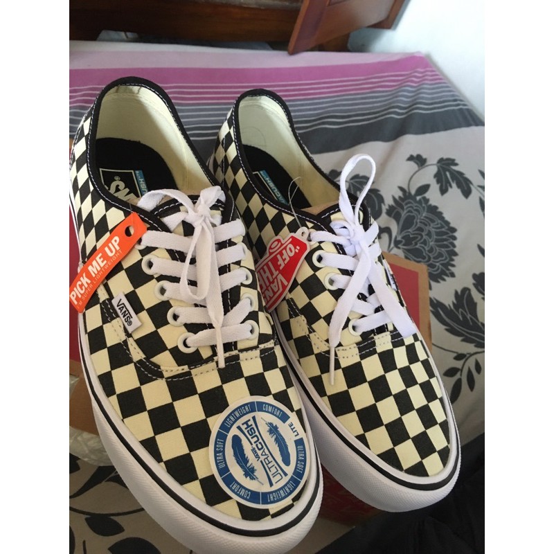 VANS AUTHENTIC CHECKERBOARD LITE BLACK &WHITE