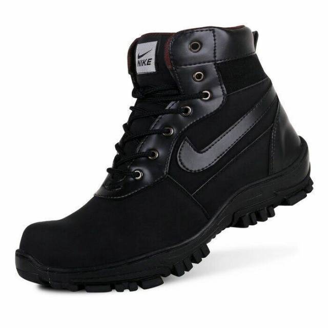 black nike work boots