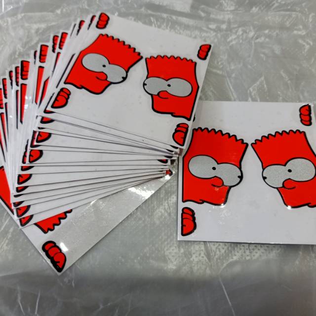 

Sticker Simpson cutting