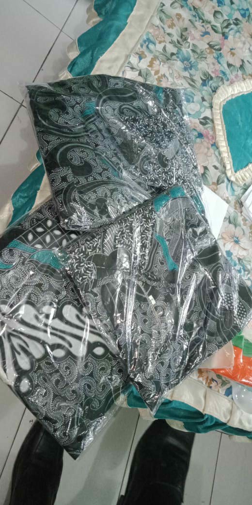 Batik Couple Keluarga Sania Ruffle Ori Ndoro Jowi Dnt Dimensi Abu