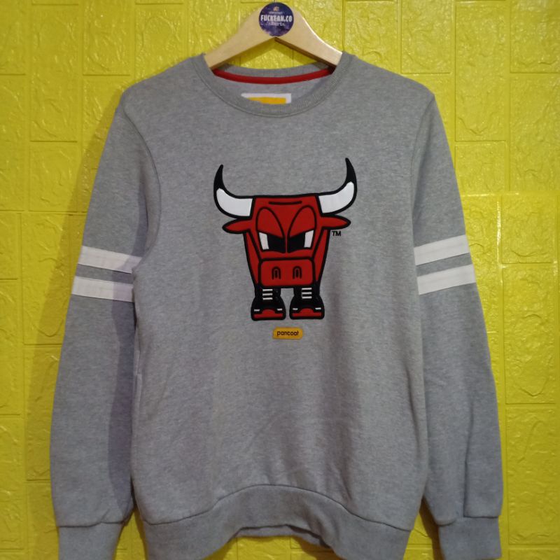 Sweetshirt pancoat Bulls " Sudah Laku "