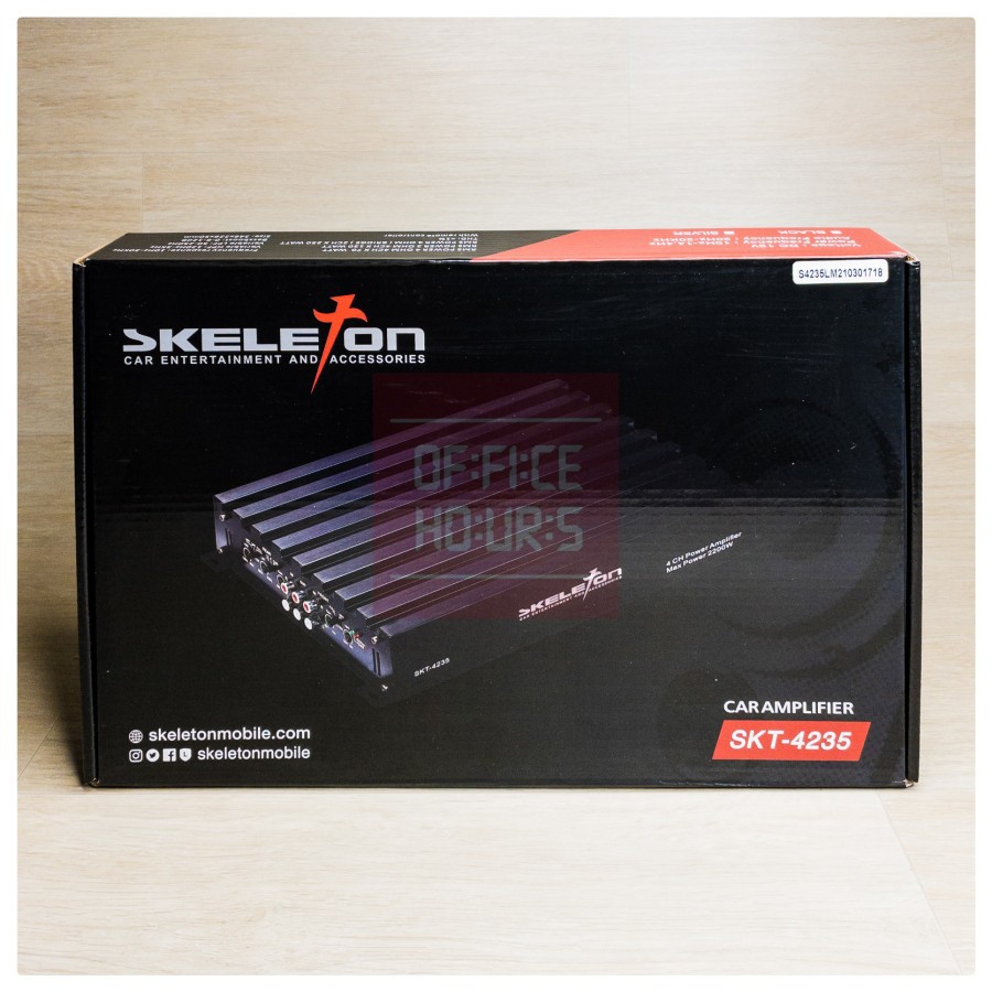 Skeleton Power Amplifier 4 Channel SKT-4235 Black and Silver