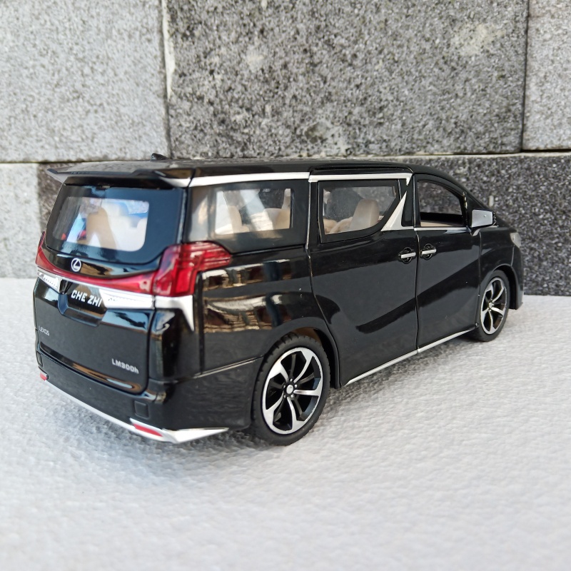 LEXUS LM300h Parfume Pewangi Pengharum Mobil Parfum Pajangan Miniatur Diecast Mobil