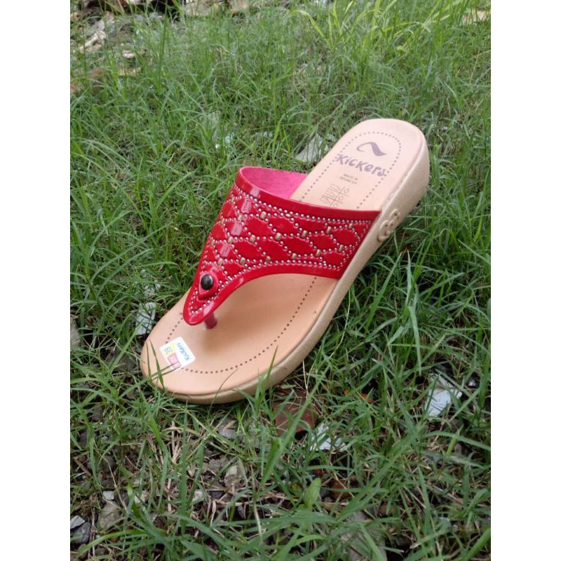 sandal jepit santai wanita merah