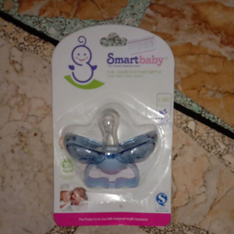 Empeng bayi Smart baby